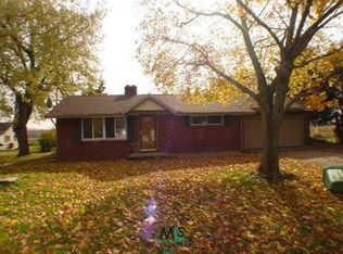 23 Livingston St, Yale, MI 48097