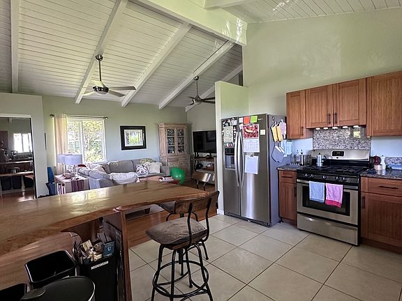 2nd image of 601 W Kuiaha Rd #2