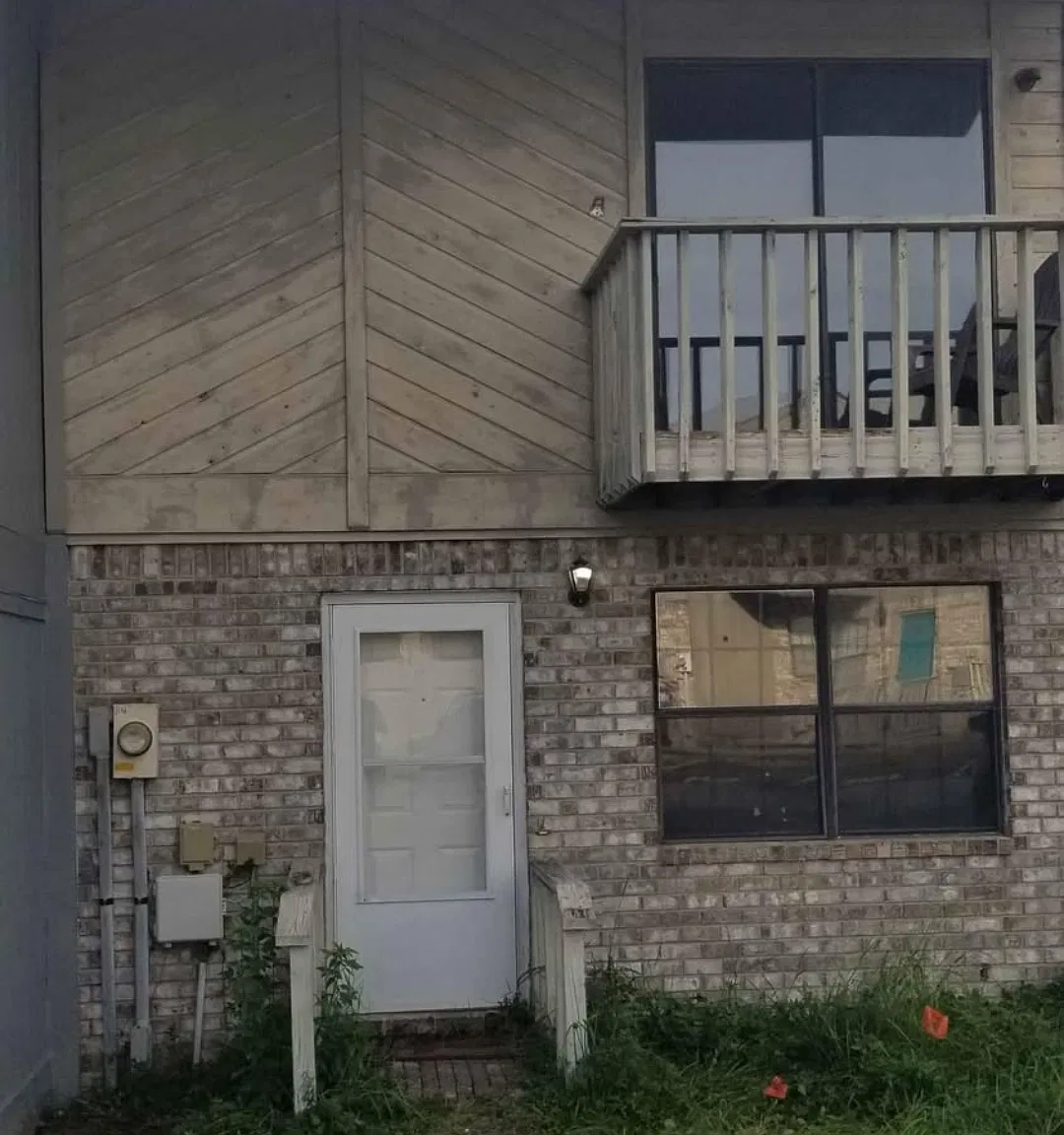 2 bed, 1.5 bath, 1200 sqft, $1,175 — Photo 3