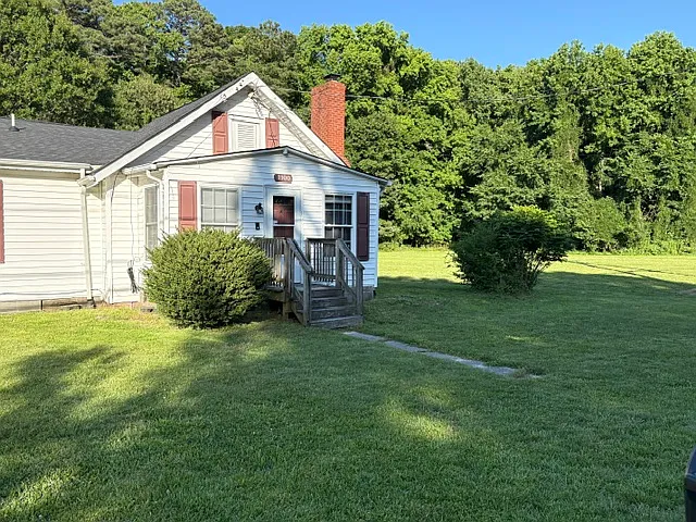 1100 Carys Chapel Rd — Photo 11