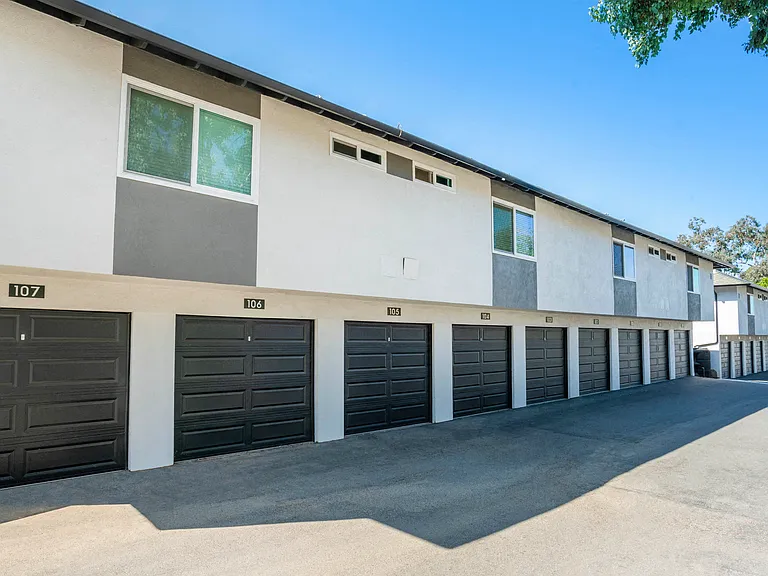 Vercanta Newport Beach — Photo 32