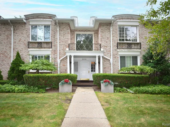 40740 Woodward Ave Unit 38, Bloomfield Hills, MI 48304