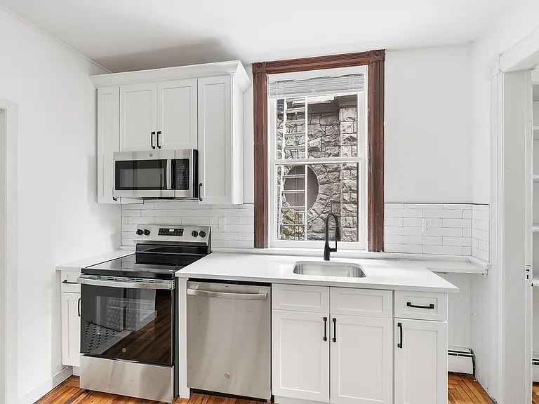 245 Clinton St #1 — Photo 11