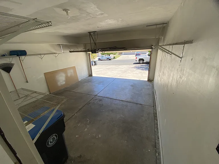 256 Hunters Way — Photo 3