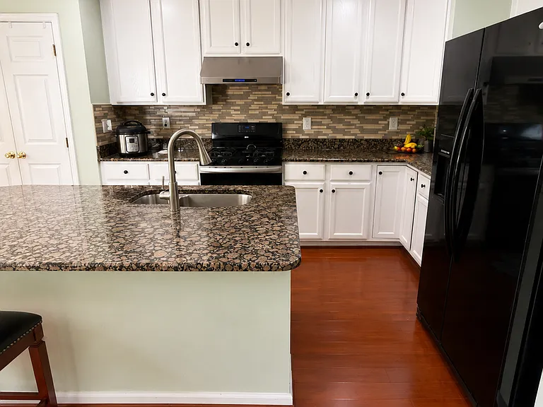 14614 Seasons Dr — Photo 8