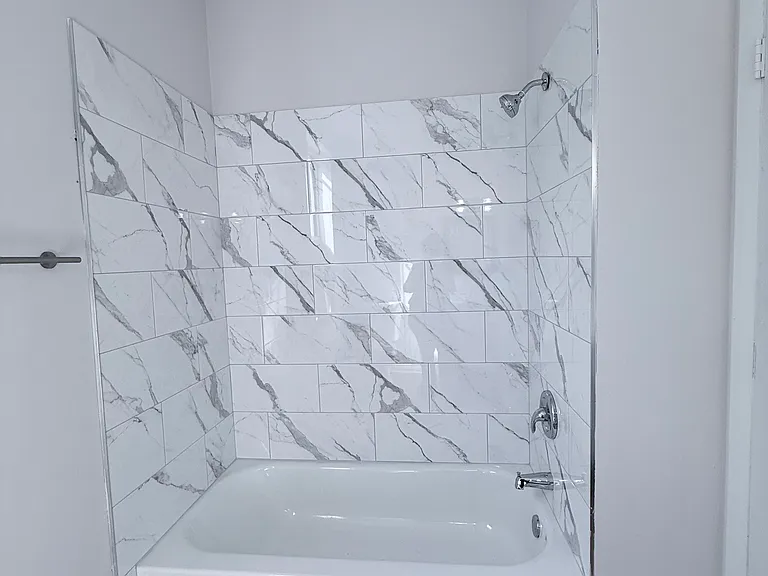 2400 Callow Ave #A — Photo 11