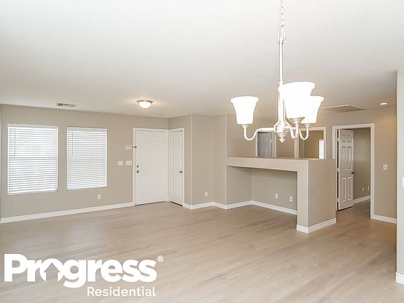 5th image of 11730 Magliana St