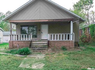 417 N 11th St, Herrin, IL 62948