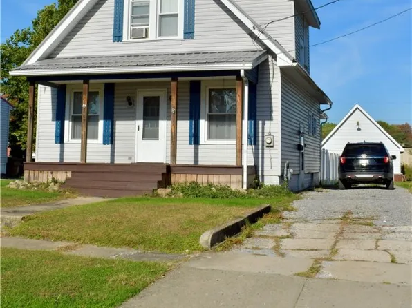 107 Barr Ave, Grove City, PA 16127