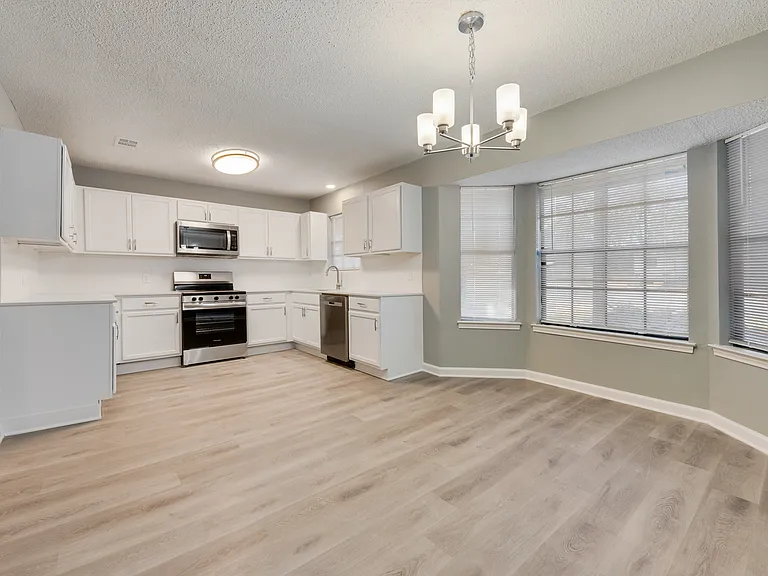 104 Redhaw Ct — Photo 10