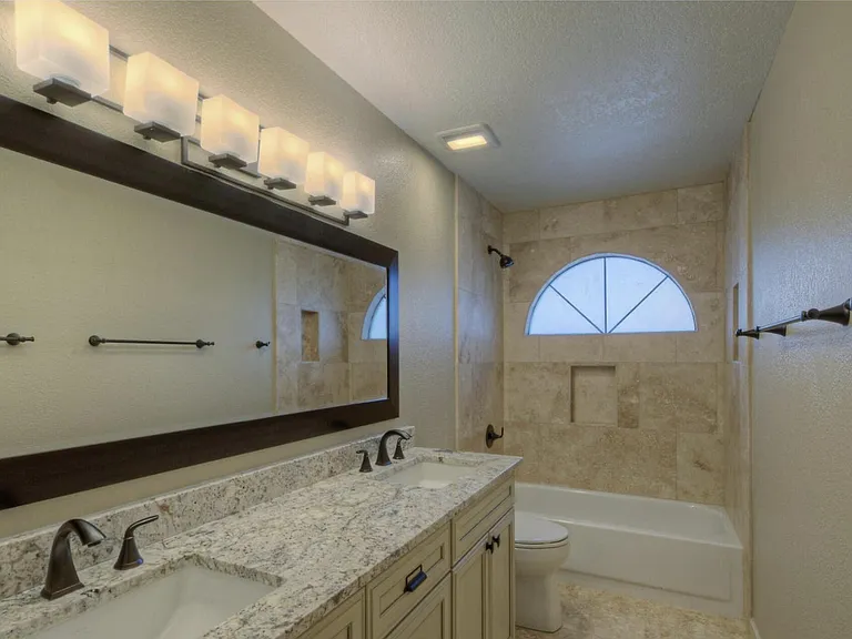 17601 N 56th Pl — Photo 10