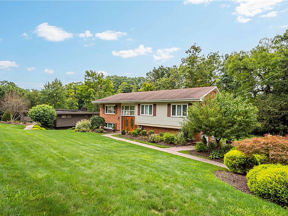 2nd image of 156 Gateshead Dr