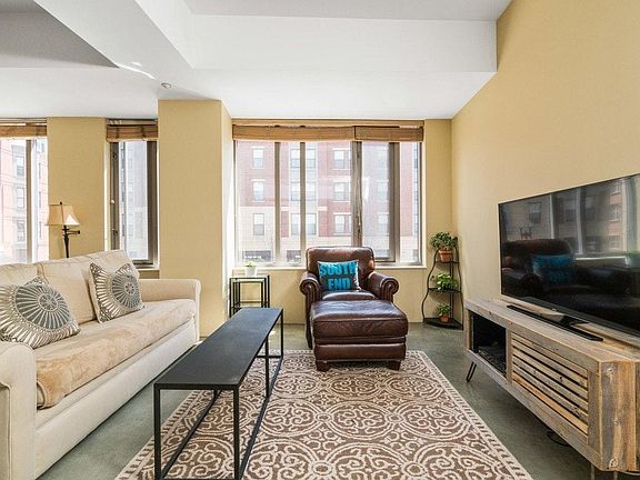 5th image of 1313 Washington St APT 211