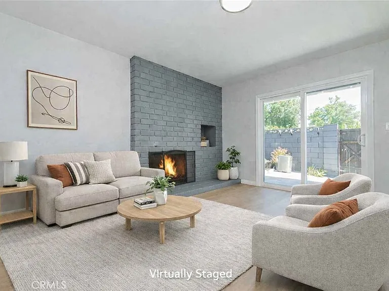 3202 Montana Ave — Photo 2