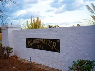 400 Bridgewater Cir, Benton, LA 71006