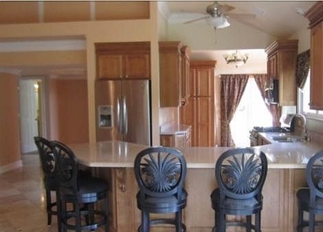 5th image of 630 Millslough Ln