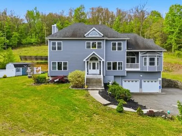 45 Whitetail Run, Chester, NY 10918