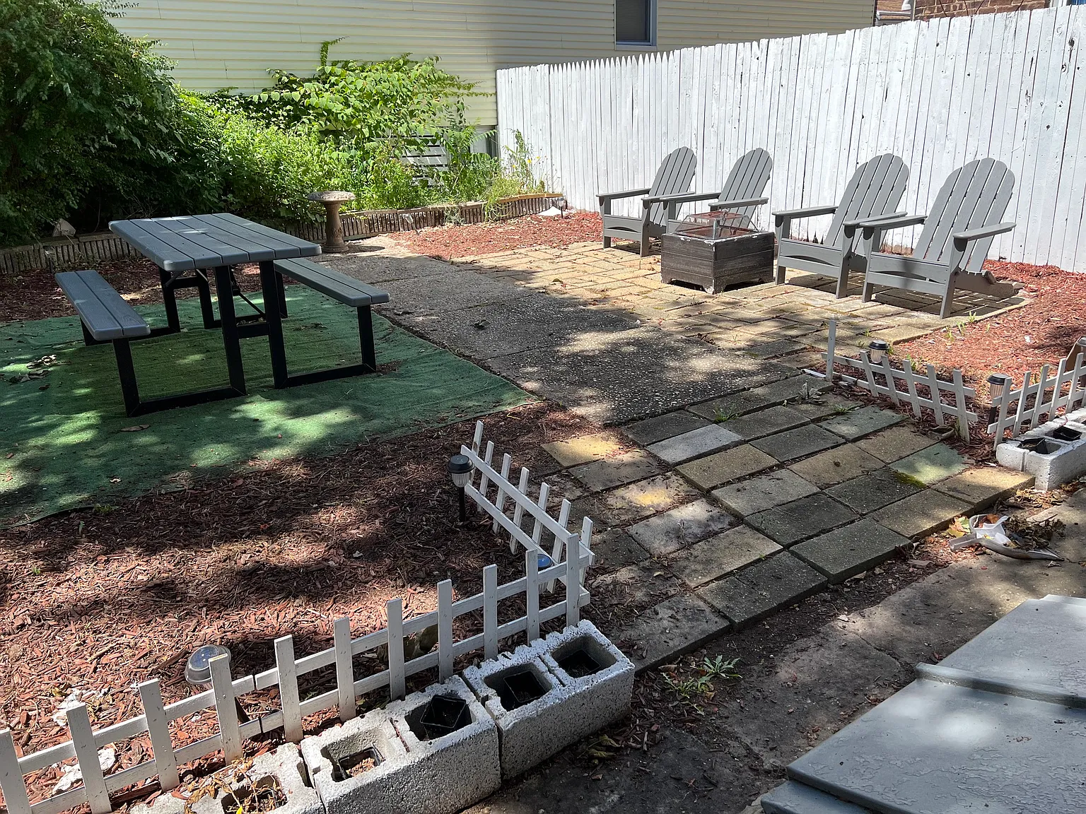 97 Avenue E — Photo 3