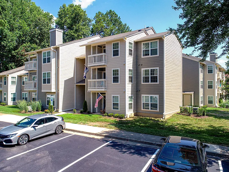 Hunter's Chase Apartments — Photo 23