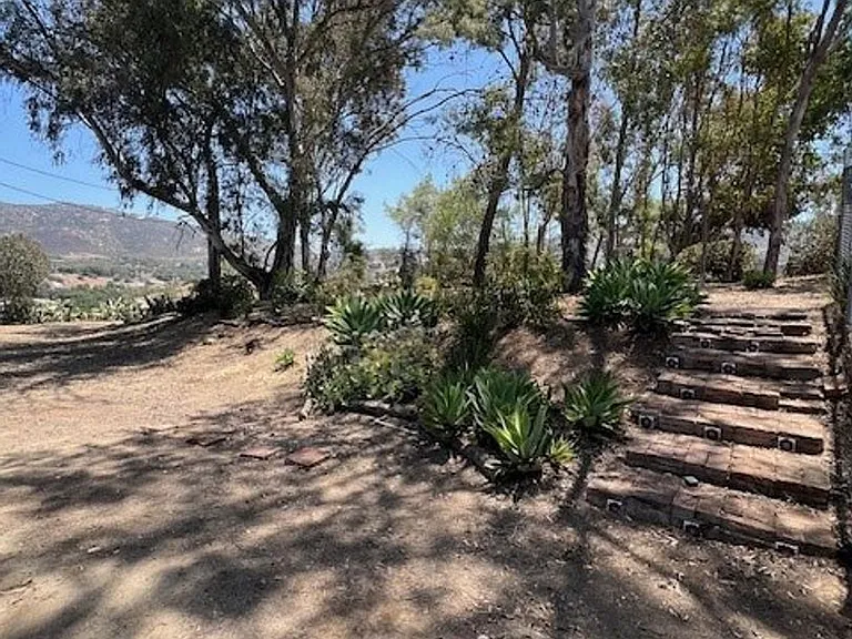 3297 Heide Ln — Photo 15