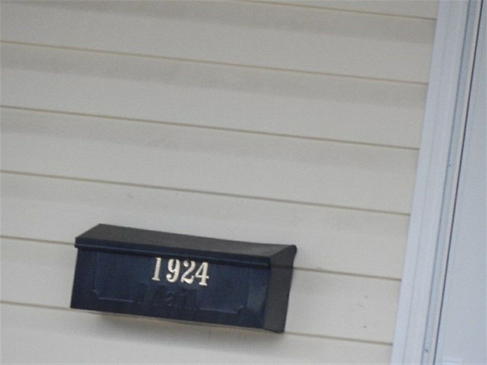 2nd image of 1924 Illinois Ave