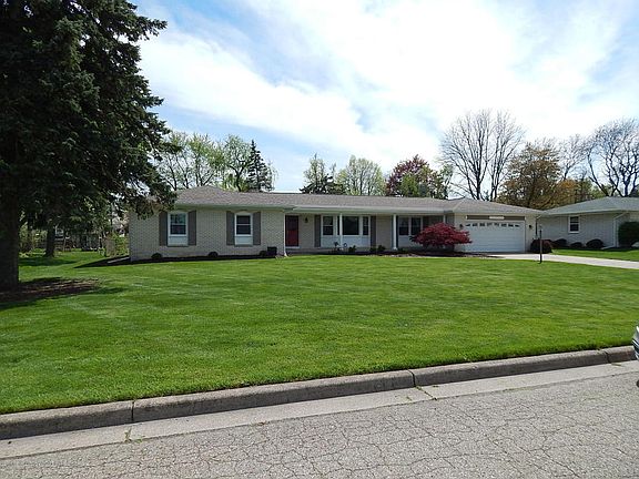 2nd image of 4415 Shady Hill Ln