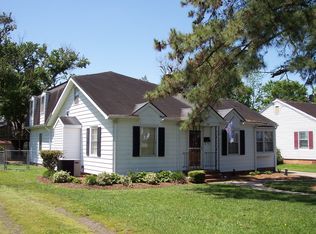 909 Tuscarora Ave, Elizabeth City, NC 27909