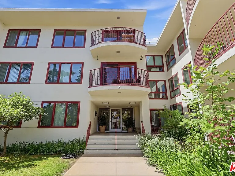 3407 Huxley St #36 — Photo 2