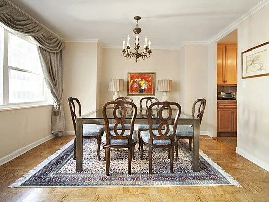 Sold by Sotheby's International Realty | media 11