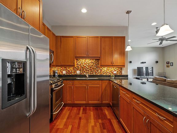 5th image of 4814 N Damen Ave APT 301