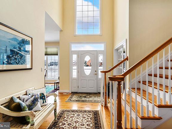 2nd image of 101 Prospect Bay Dr W