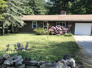 22 Hobbs Rd, North Hampton, NH 03862