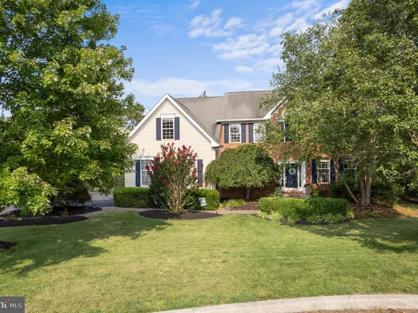 803 Chatham Ln, Schwenksville, PA 19473