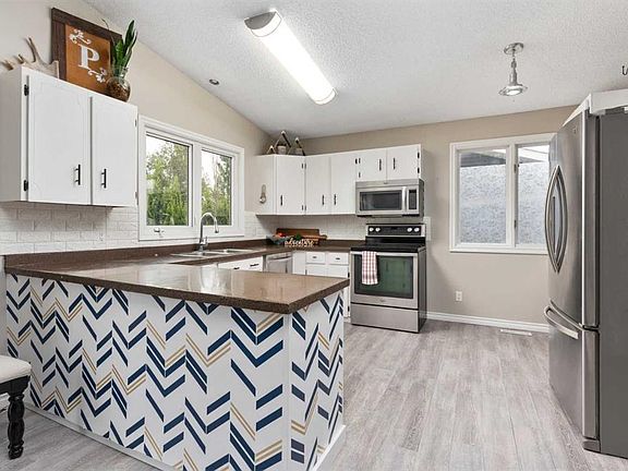 5th image of 5228 S 59th Ave