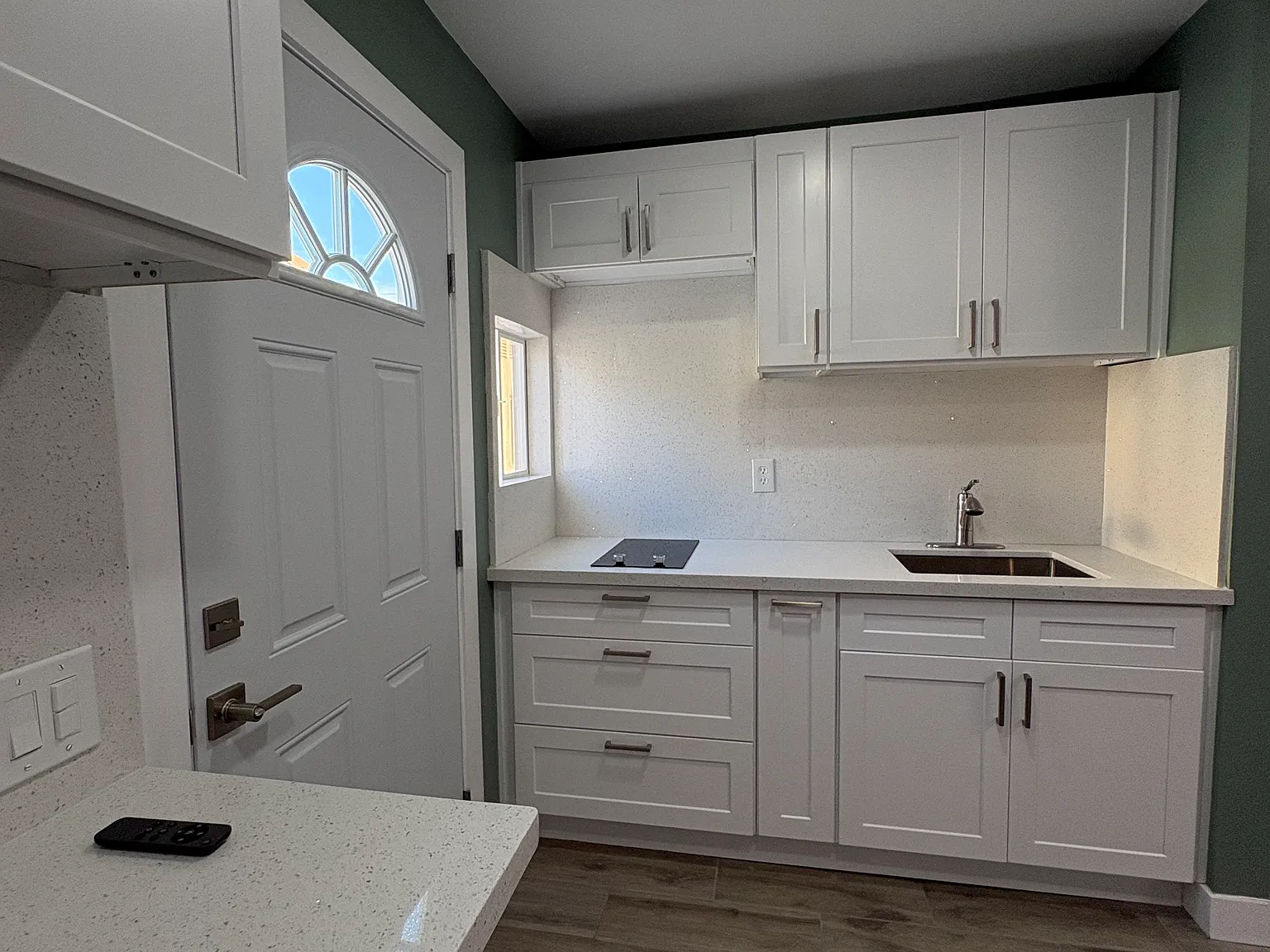 1 bed, 284 sqft, $1,600 — Photo 3
