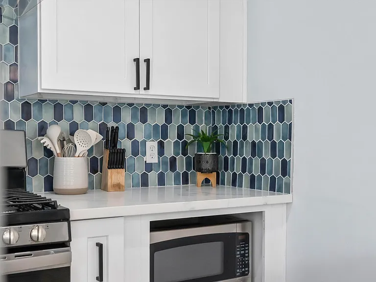 320 Laurel Ave — Photo 15