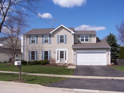 1097 Stone Creek Cir, Crystal Lake, IL, 60014