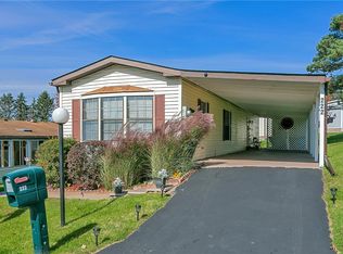 222 Meadow Ln, Murrysville, PA