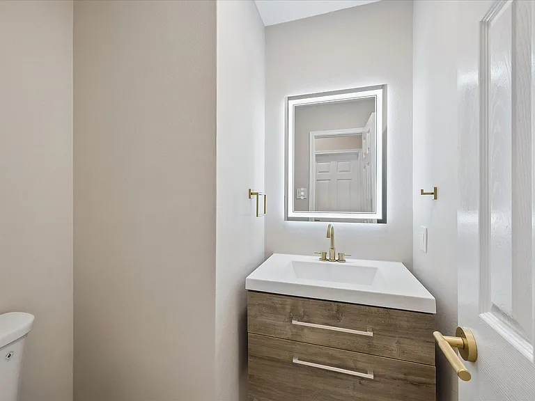 1306 Hunter Wood Dr — Photo 26