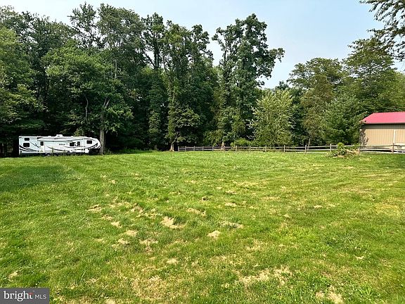 5th image of LOT 1442 Oxford Valley Rd