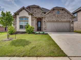 698 Harris Ridge Dr, Arlington, TX 76002