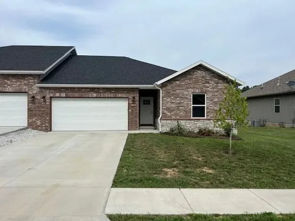 1431 S Treetop Ct, Ozark, MO 65721