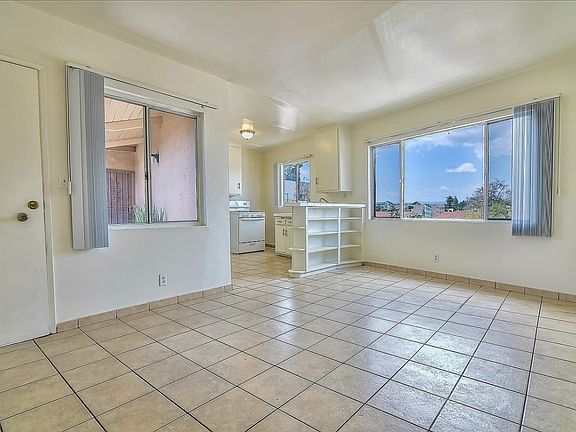 4th image of 251 Loma Dr APT 14