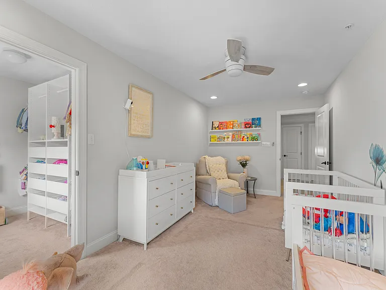 433 Fairmont Dr — Photo 27