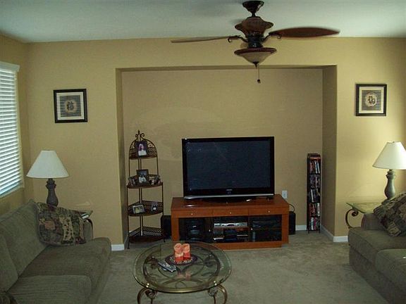 2nd image of 2463 Empire Ct