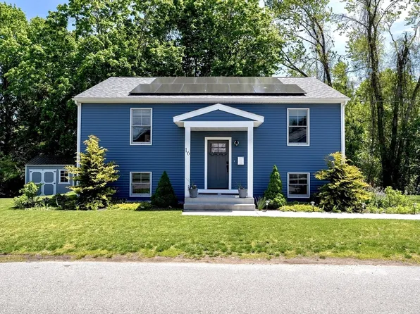 16 Clancy St, Swansea, MA 02777