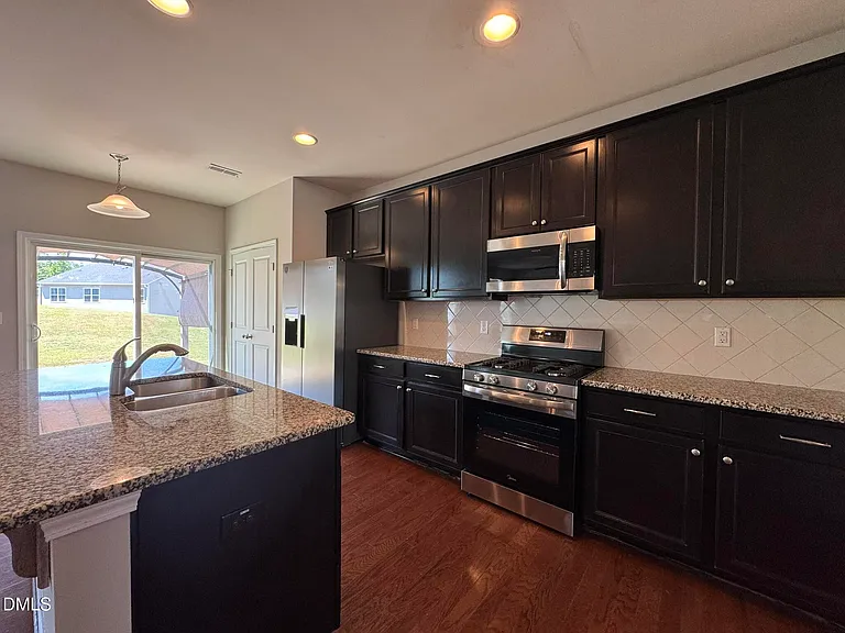 3920 Massey Pointe Ct — Photo 10
