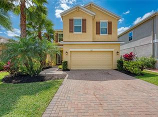 8461 Nandina Dr, Sarasota, FL 34240