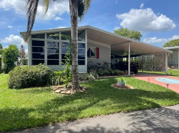 165 Zermatt Dr #165, Winter Haven, FL 33881