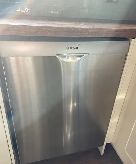 Bosch dishwasher makes clean up a snap!